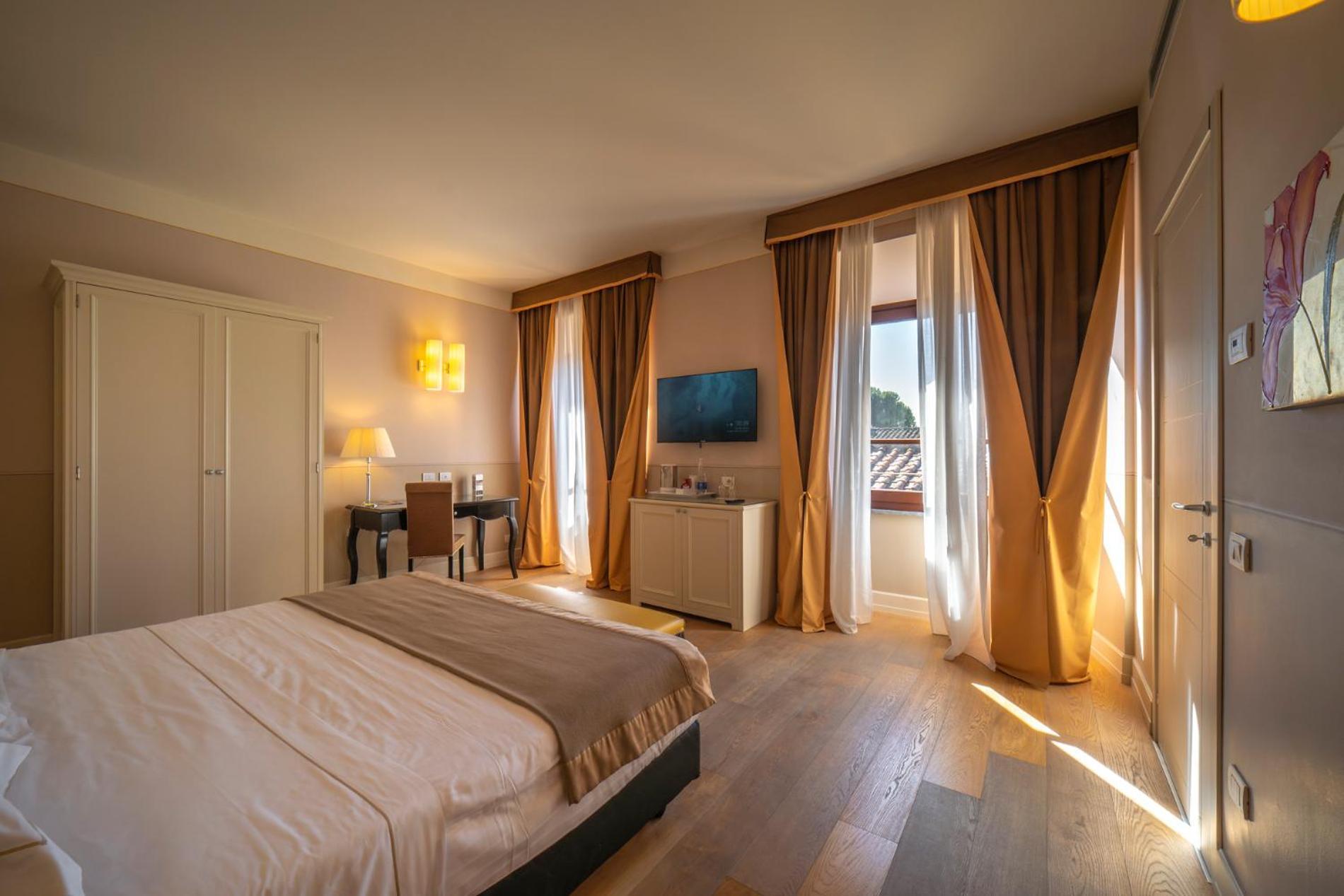 Hotel Palazzo San Lorenzo & Spa Colle Val D'Elsa Exterior photo